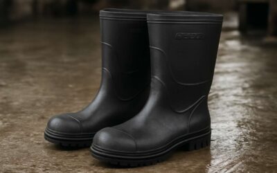 Boost Safety and Comfort: bata industrial gumboots for rugged work sites.